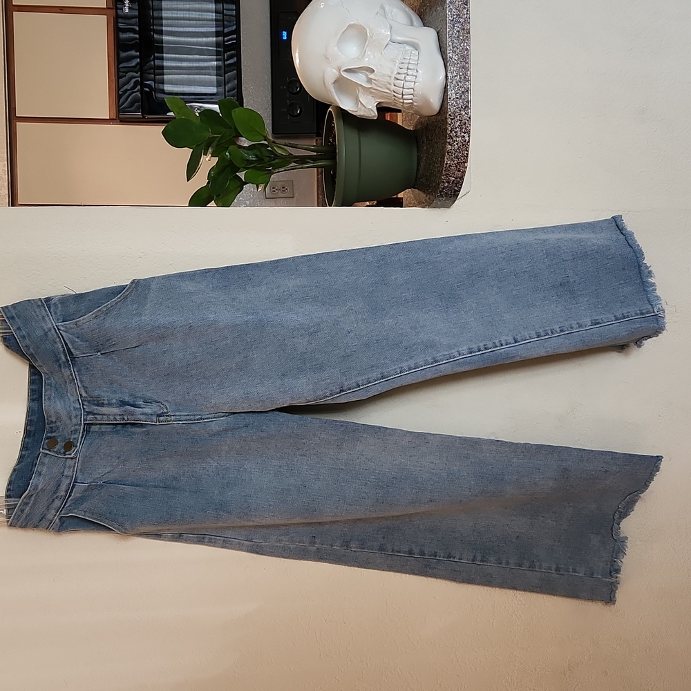 Light wash crop denim.